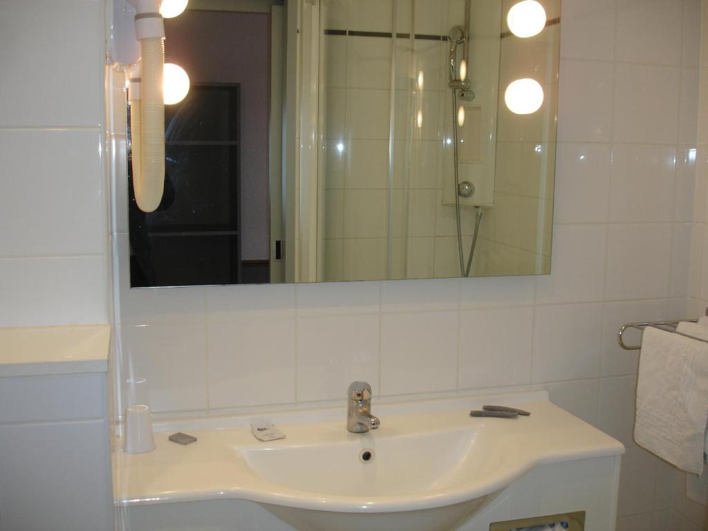 Hotel Bollaert Ленс Стая снимка