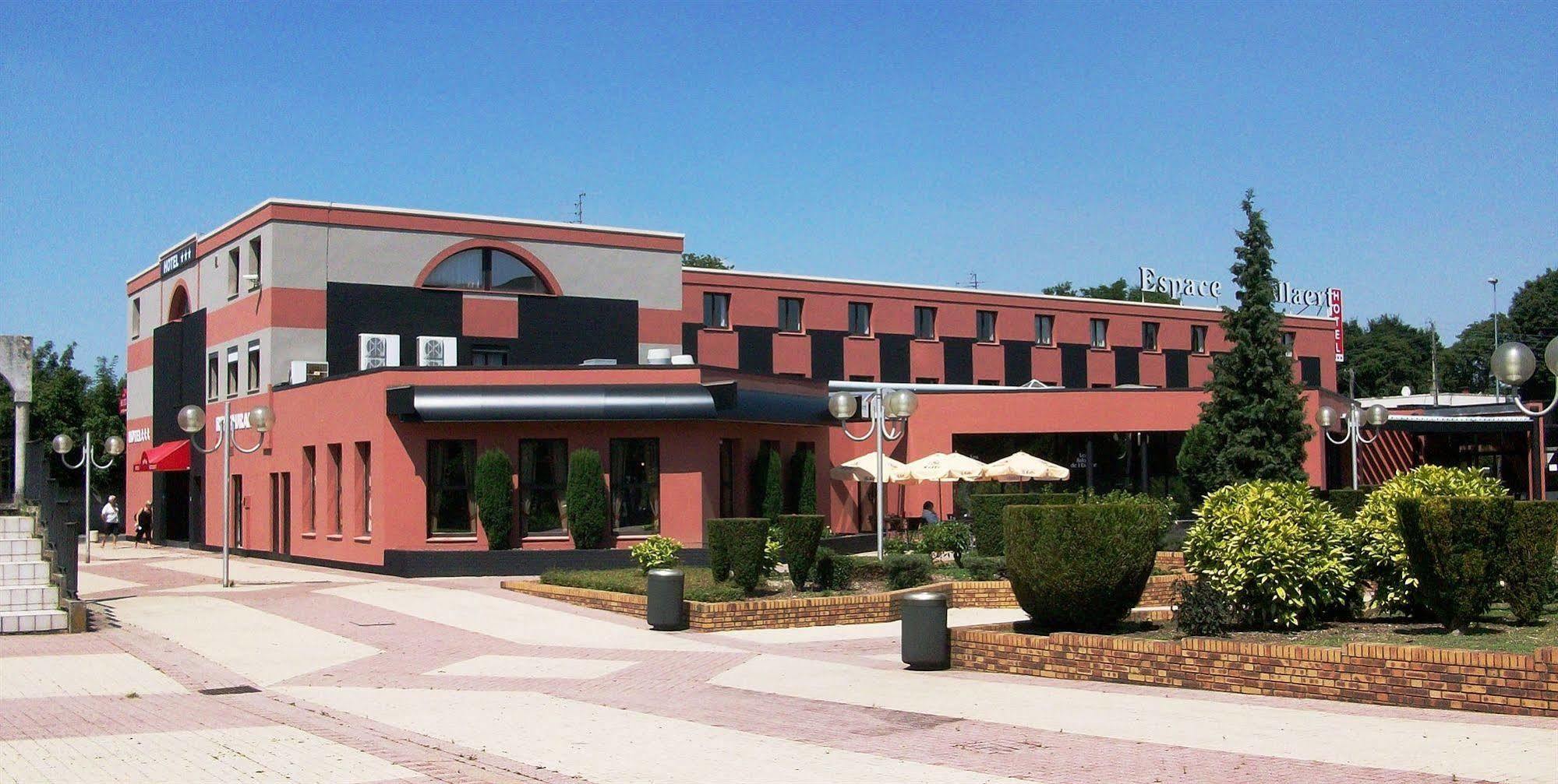 Hotel Bollaert Ленс Екстериор снимка